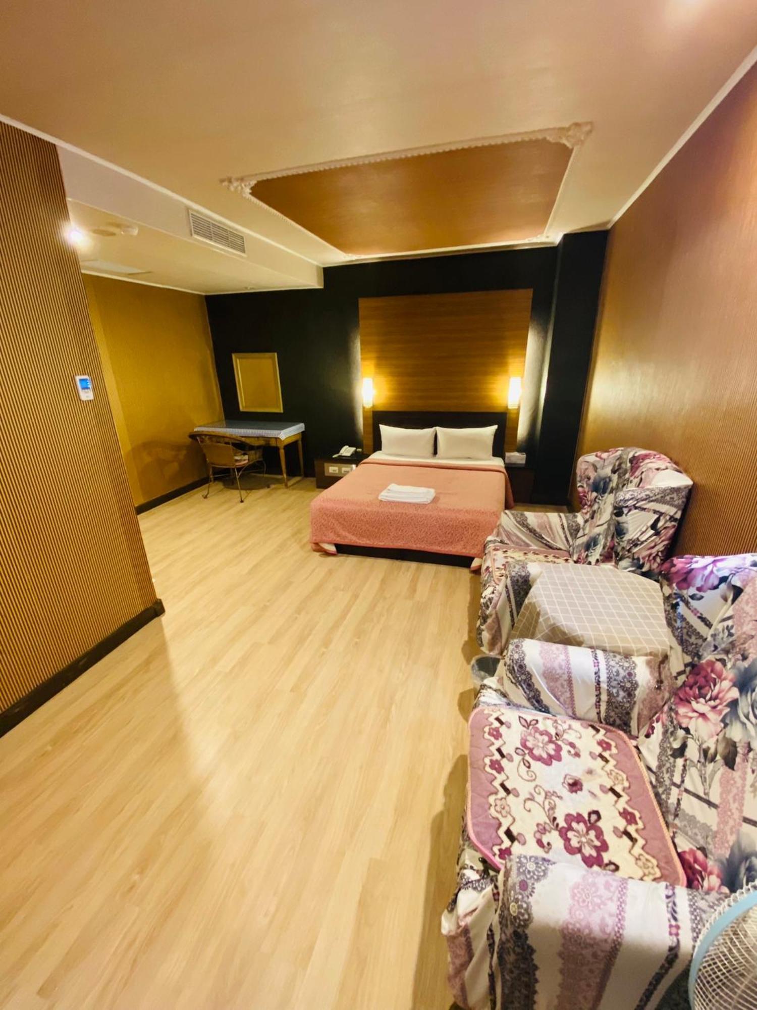 Hotel Lee-Chan Тайпей Екстериор снимка